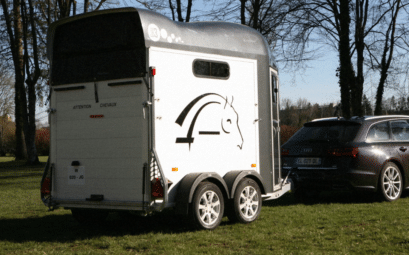 Quelles sont les couvertures d'assurance essentielles à avoir pour un van cheval ?