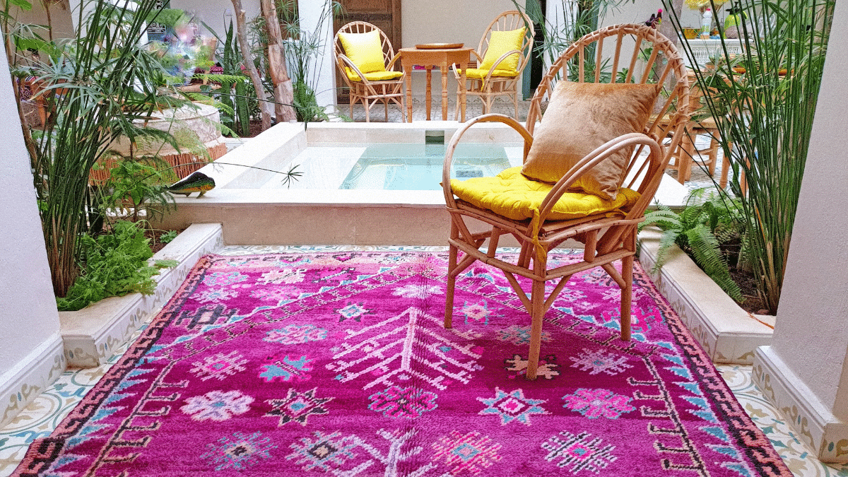 Comment sont fabriqués les tapis berbères traditionnels ?